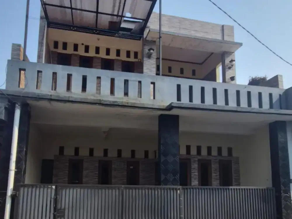 Dijual rumah 2 lantai sangat bagus perumahan teluk angsana di bekasi timur