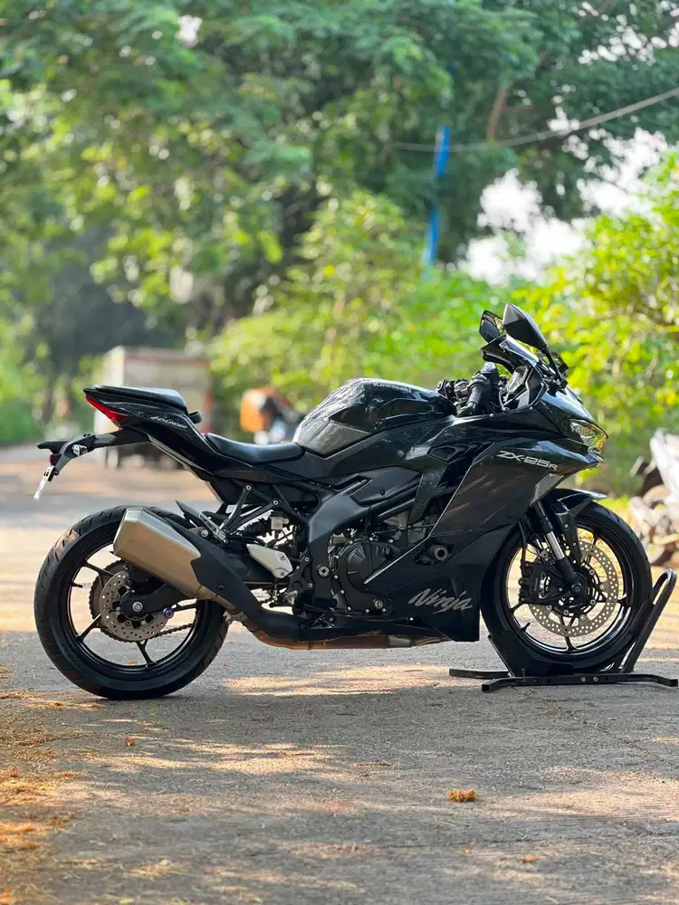 KM 6K AJA! KAWASAKI ZX25R TFT HITAM 2024 PAJAK PANJANG NO MINUS