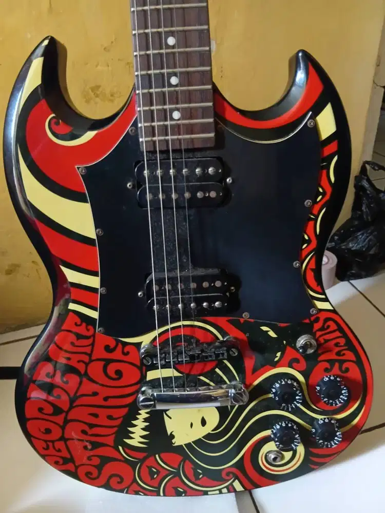 Gitar Electric Epiphone  Emily The Strange, Langka,Tole Iskandar Depok