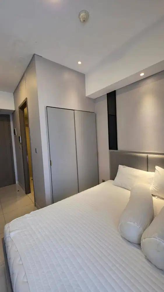 Disewakan Apartemen Taman Anggrek Residences Studio Funrish