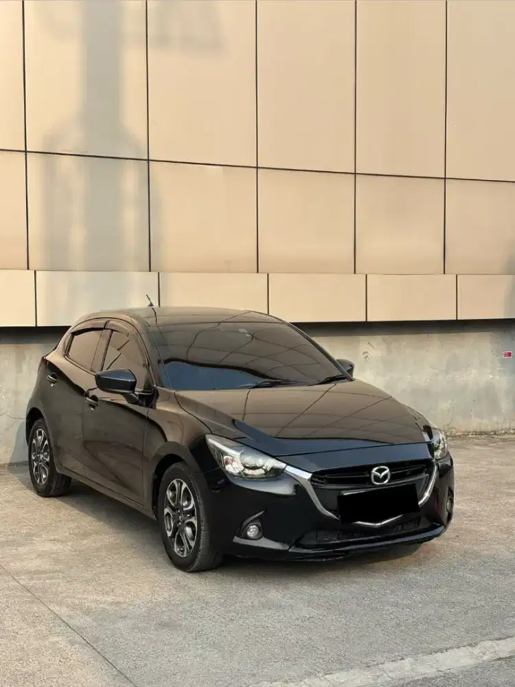 {Cash} Mazda 2 GT 2015 Skyactiv