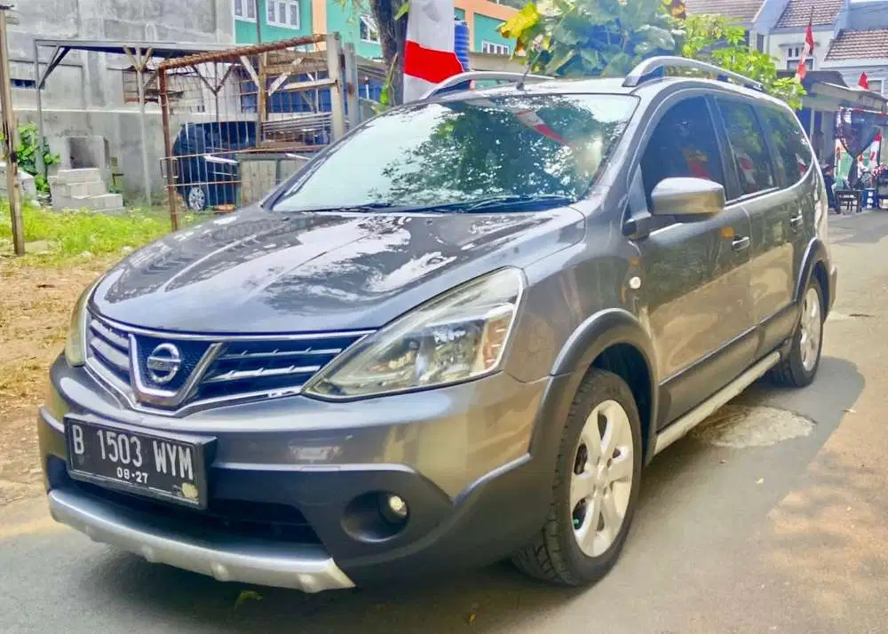 Nissan Grand livina 2013 Bensin
