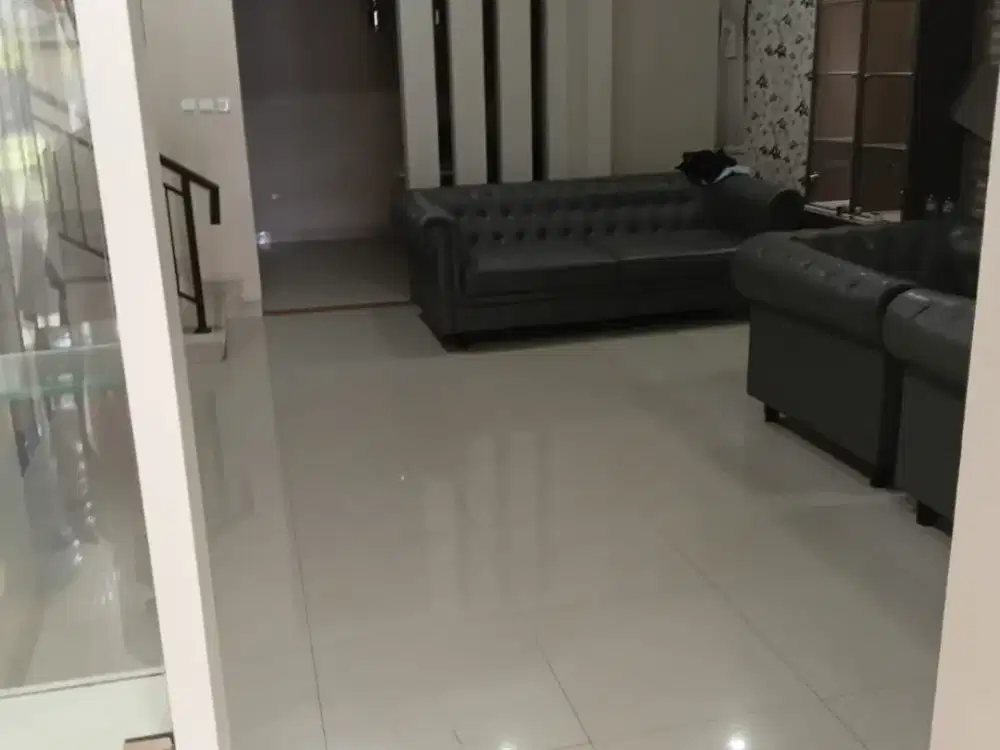 Rumah 2 Lantai Full Furnished di Cluster Buahbatu Bandung