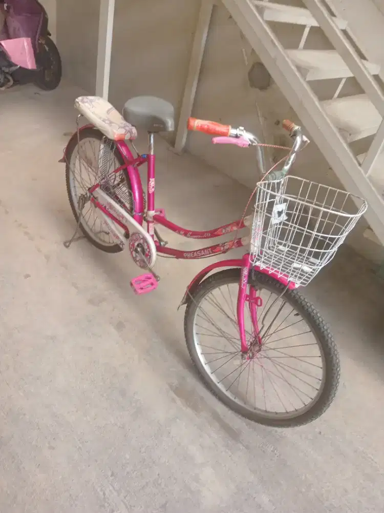 Sepeda dewasa  keranjang  uk24 siap gowes