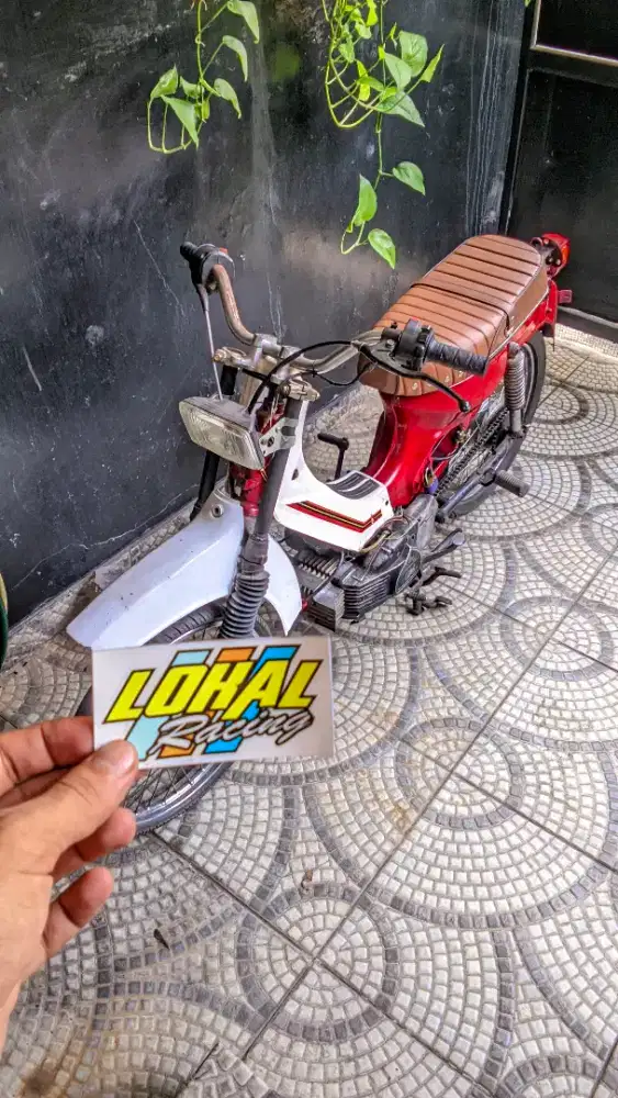 Suzuki rc100 tahun 1996