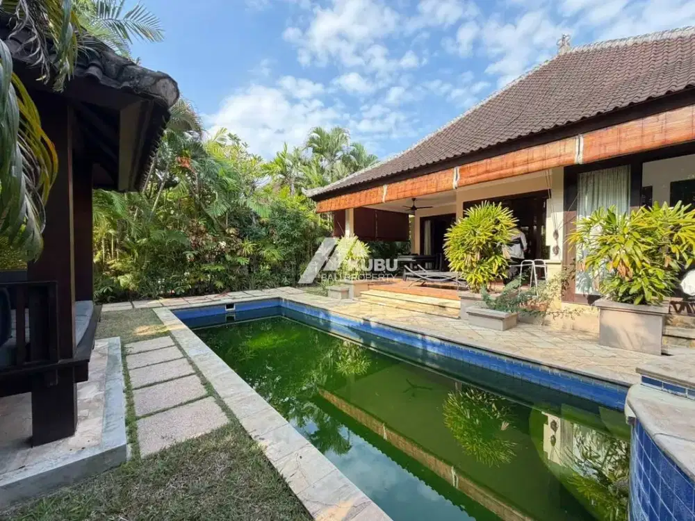 KBP1698 Charming Villa with Minimalist Design in complex Sanur Area.