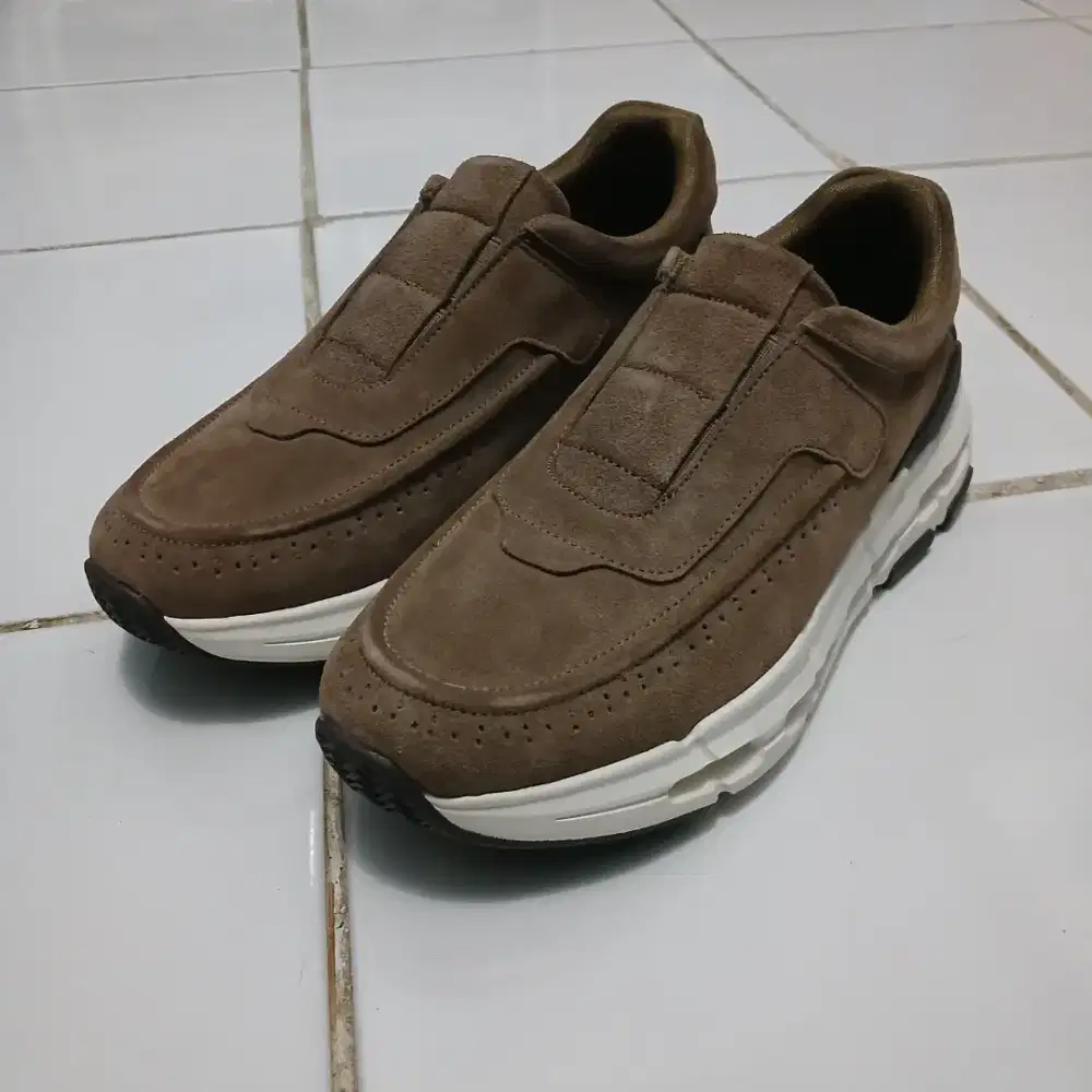 Kanky Plus Denzel Suede Brightspot Edition Size 39 cocok untuk kaki 41