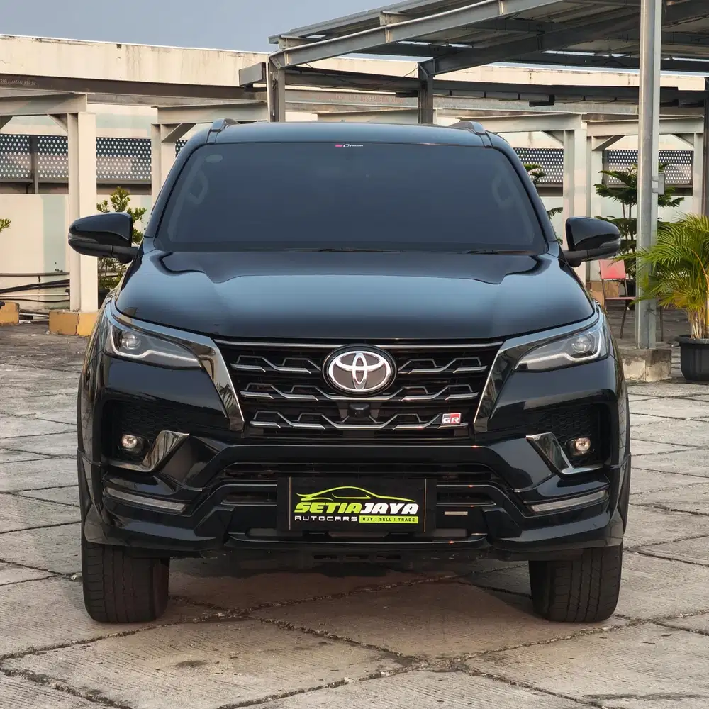 Toyota Fortuner Gr Sport 4x2 2800cc matic 2022