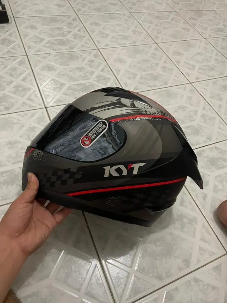 Helm fullface KYT