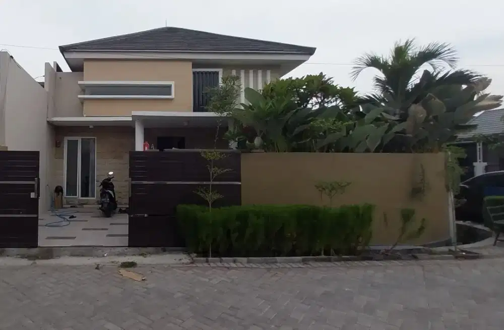 Disewakan rumah Nyaman luas dan lapang