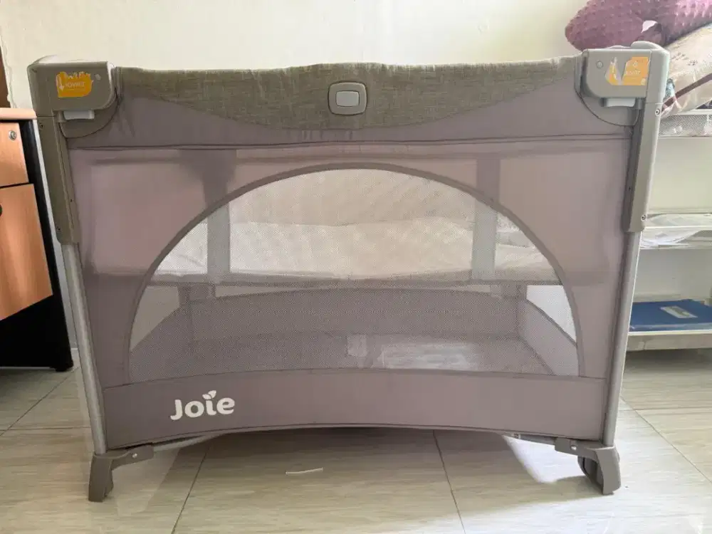 Ranjang Baby merek Joie Kubbie