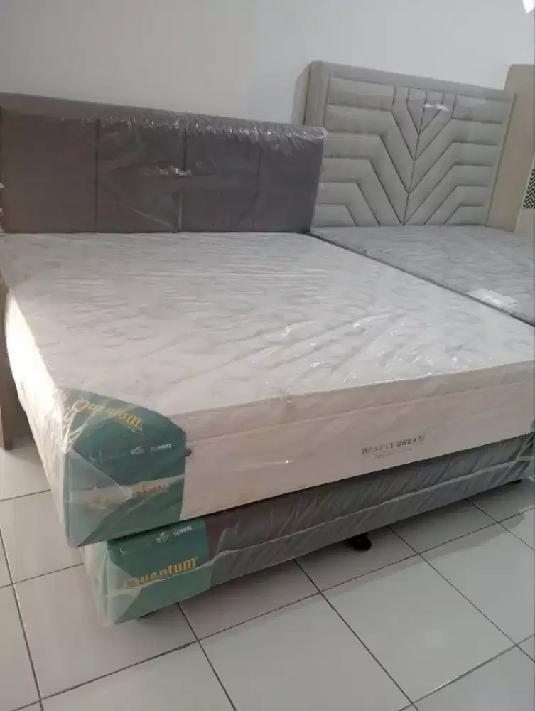 Spring bed  matras. Spring bed pake dipan
