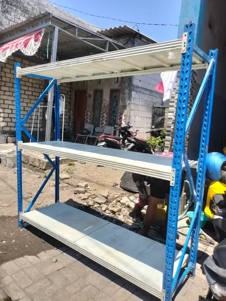 Rak besi tebal buat Gudang bekas bagus kokoh siap pakai Rp:1,6 juta a