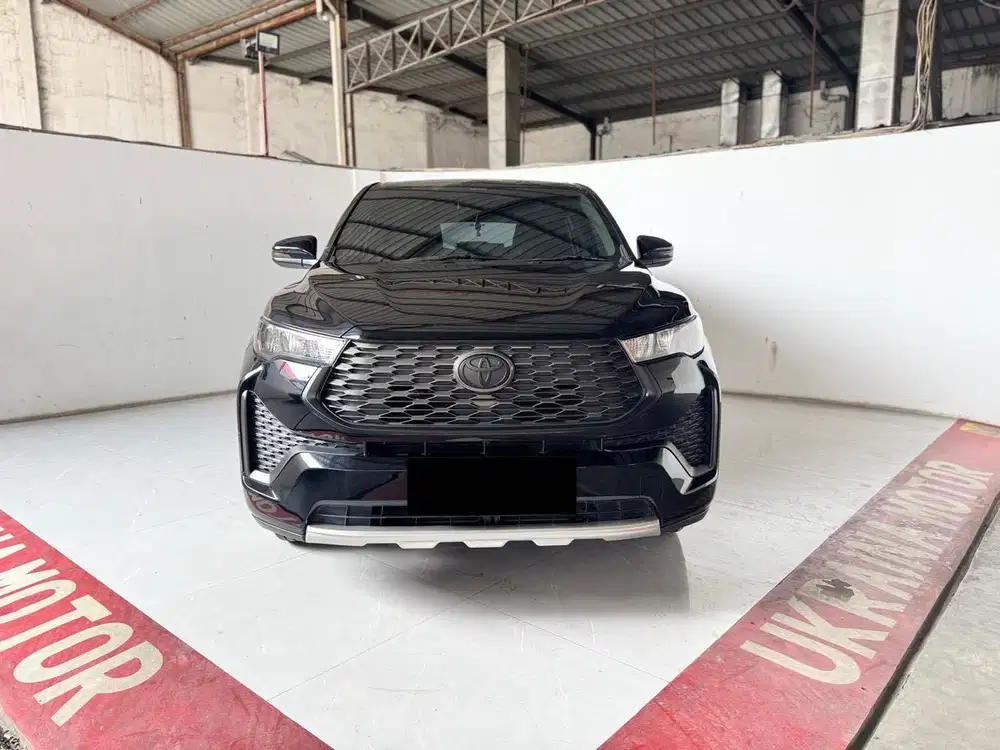 Toyota Innova Zenix G 2.0 At km 24 rb