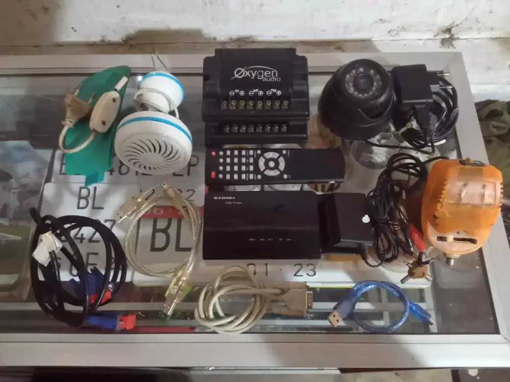 Gadmei TV Box, Crossover, Kamera CCTV, Kipas Angin, Adaptor dan Kabel