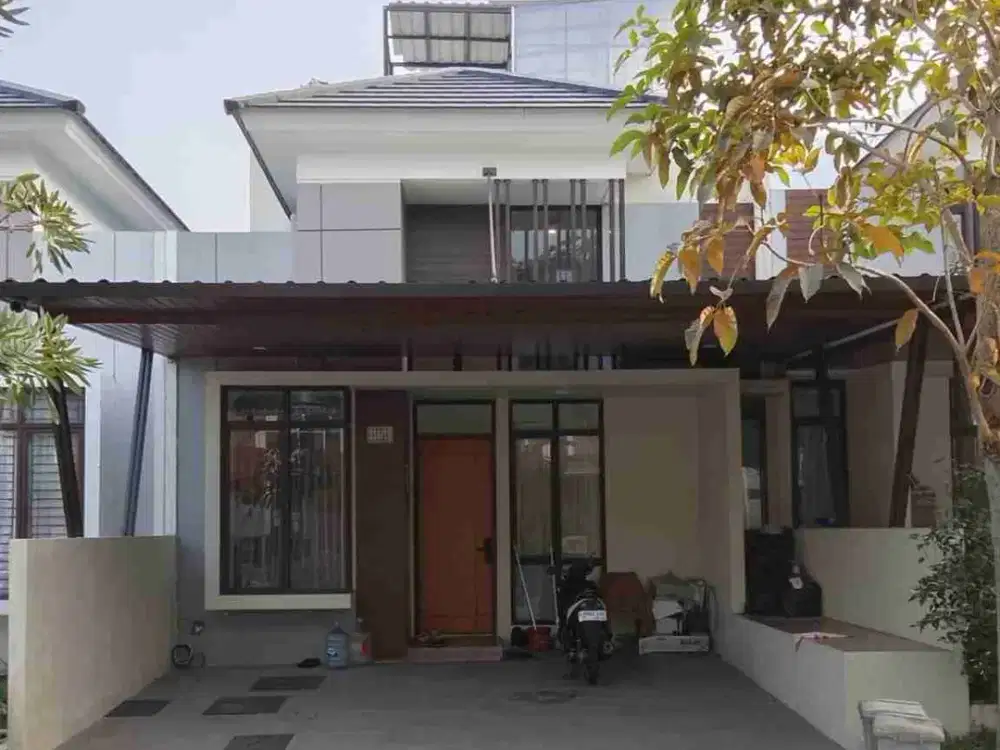 Disewakan rumah semi furnished 2 1/2 lantai citra raya Tangerang