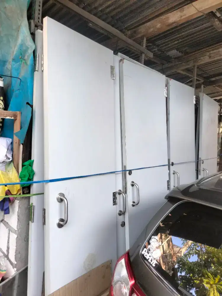Pintu multipleks tebal lapisan HPL ukuran 230X70cm. Bekas bagus mulus
