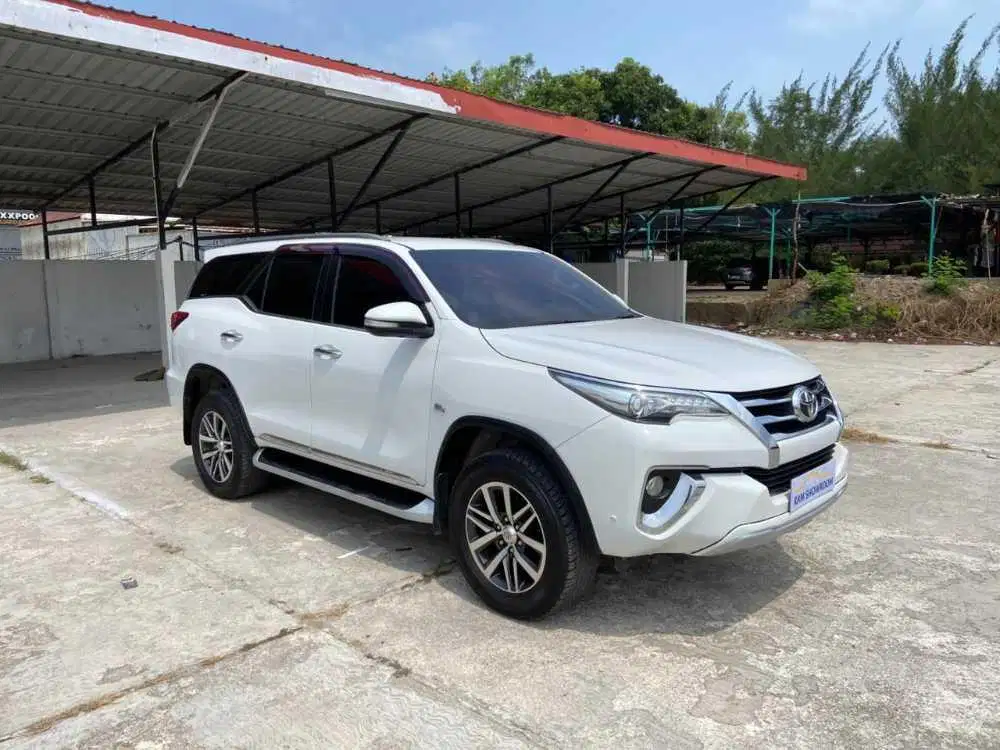 TOYOTA FORTUNER SRZ AT 2016