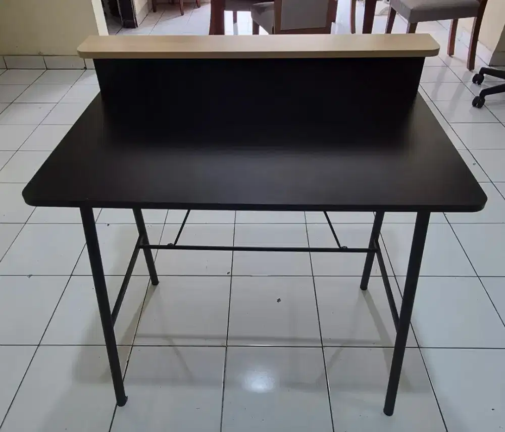 Dijual Meja Kerja/Belajar Informa Terawat