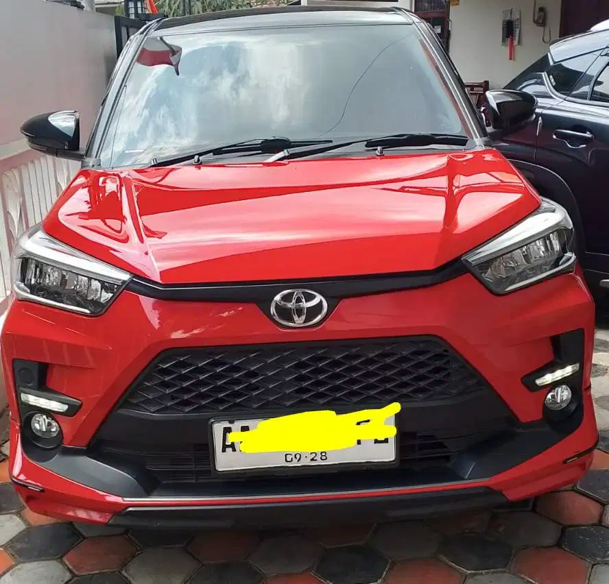 Raize GR sport two tone