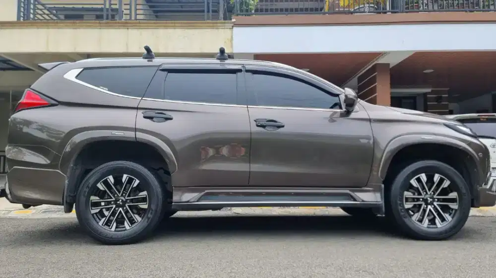 Mitsubishi Pajero Sport Dakar Ultimate AT 2018

Jok kulit premium,