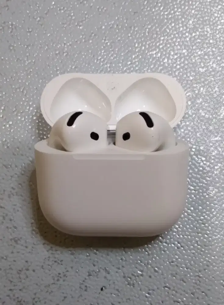 Airpods g4 iphone