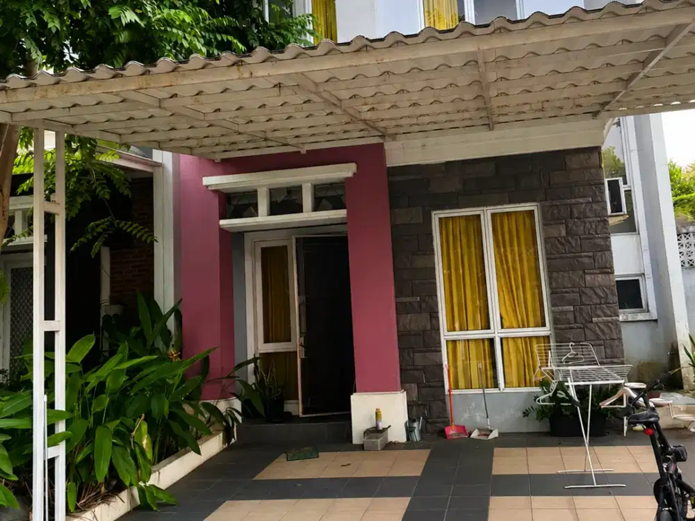 RUMAH SAMPING TAMAN SEMI FURNISHED DI GADING SERPONG