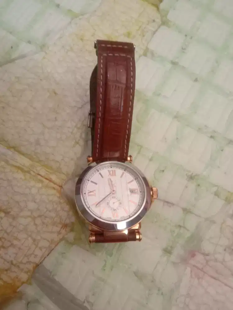 Jam tangan GUCi asli