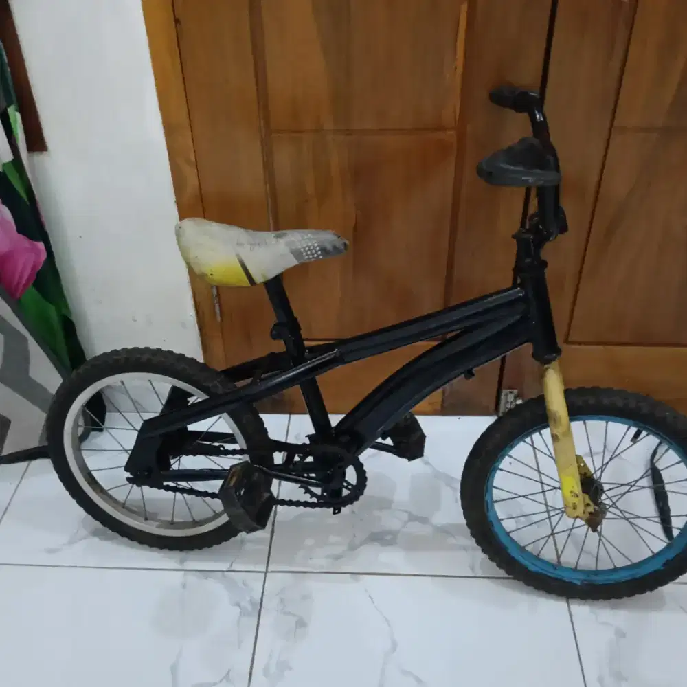 Sepeda anak ukuran 16 terpedo