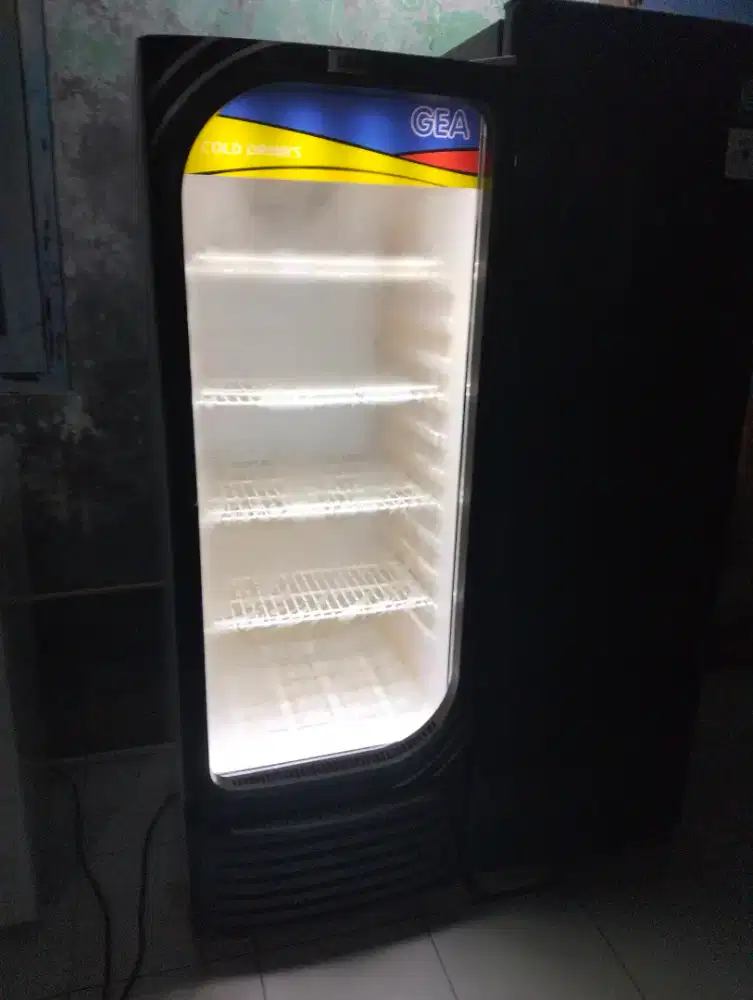 Jual bu shocase kulkas pendingin minuman ukuran 4 rak merk gea