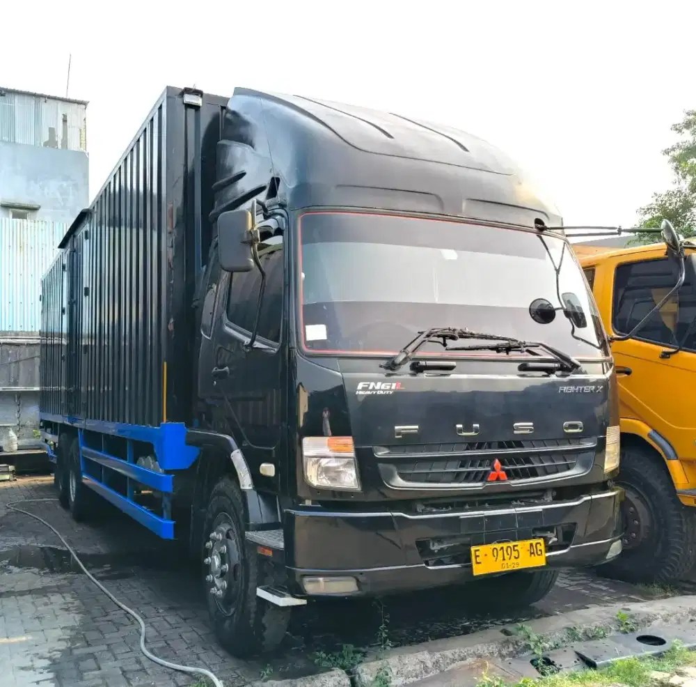 regis 2024 bok 8 pintu Mitsubishi Fuso tronton 6x2 HD box besi 2023