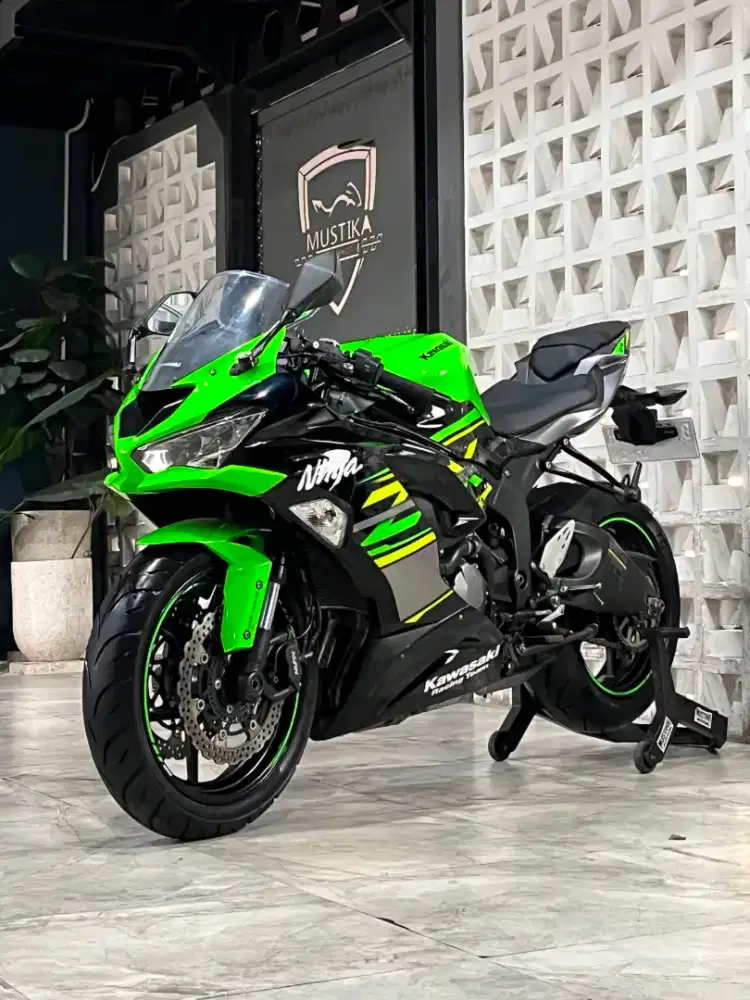 Km 15rb‼️Kawasaki ZX-6R 2018 PMK 2019. DANNY Mustika Motor Sulfat