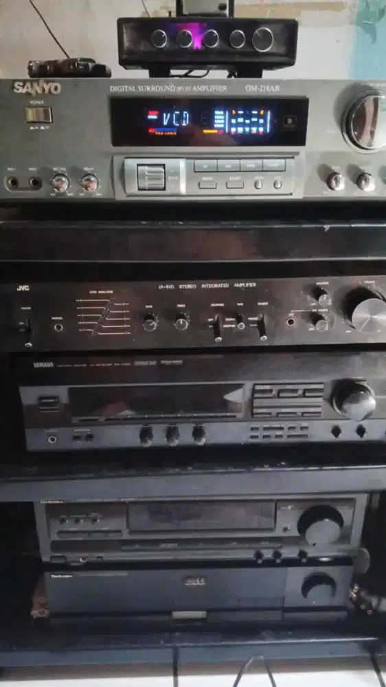 Service segala macam audio vintage dan branded