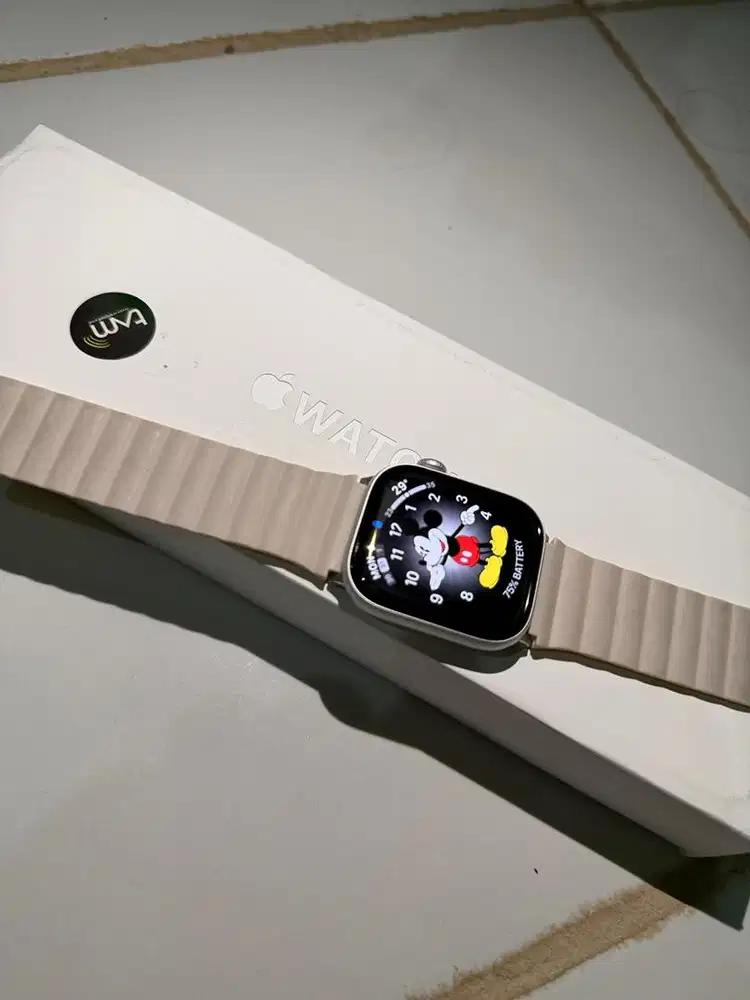apple watch series 11 42mm silver garansi aktiv