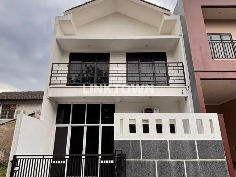 DIJUAL RUMAH DI CLUSTER LAMPIRI INDAH, JAKARTA TIMUR