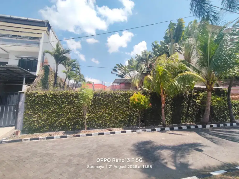 Dijual Rumah Hitung Tanah di Taman Darmo Permai Selatan