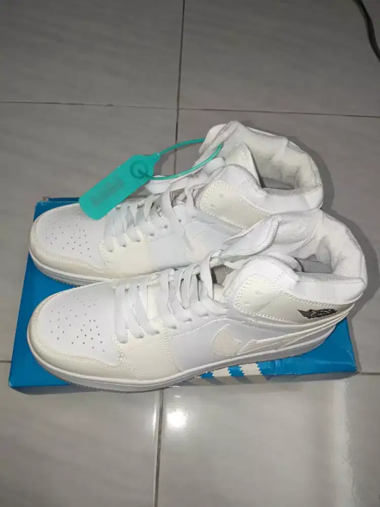 DIJUAL SEPATU NEW ALA NKE