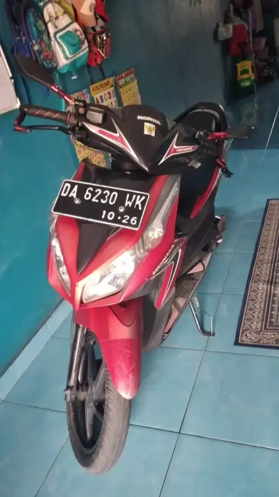 Jual vario 110 cc Surat2 lengkap  hidup mesin nyaman masih asli ori