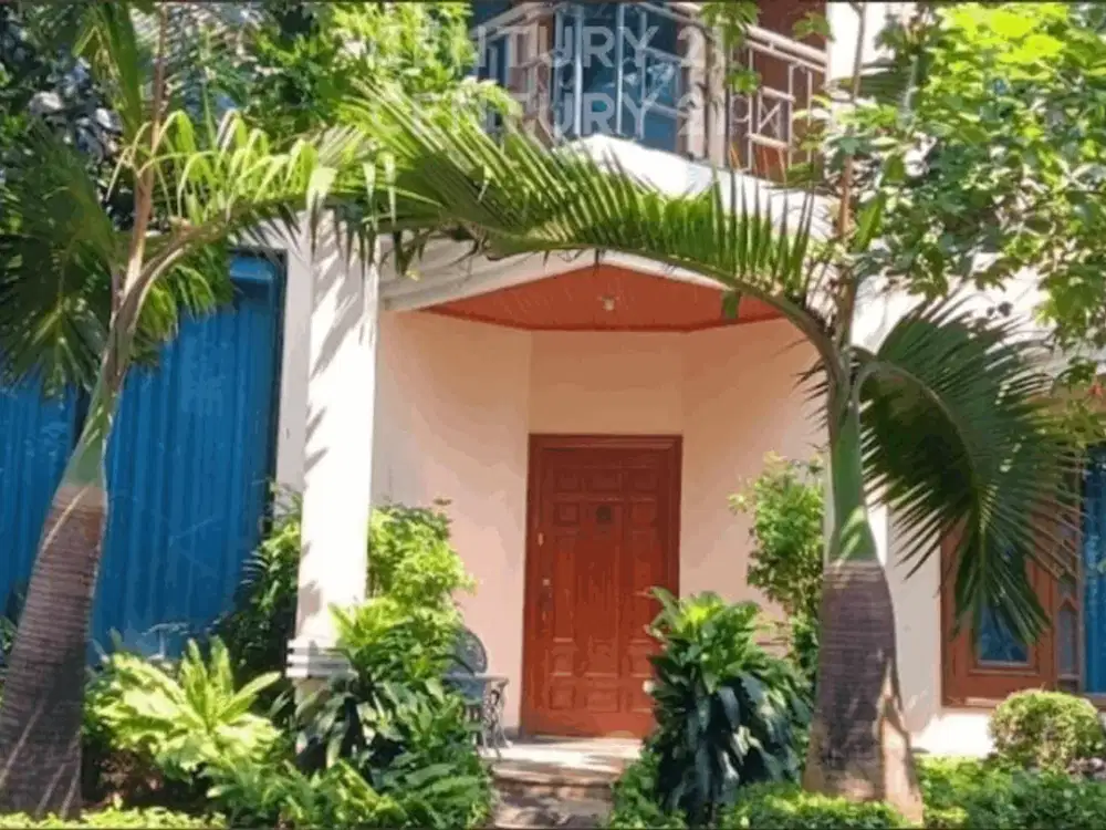 Dijual Townhouse Asri Exclusive Private Pool Di Kebayoran Lama