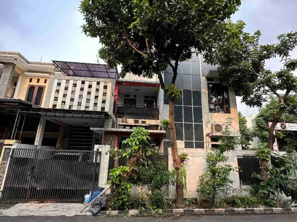 dijual rumah murah dalam komplek besar dikalisari jaktim