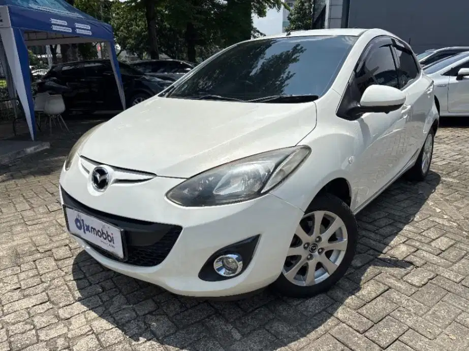 LOW DP Mazda 2 1.5 V Bensin-AT 2013 AAR