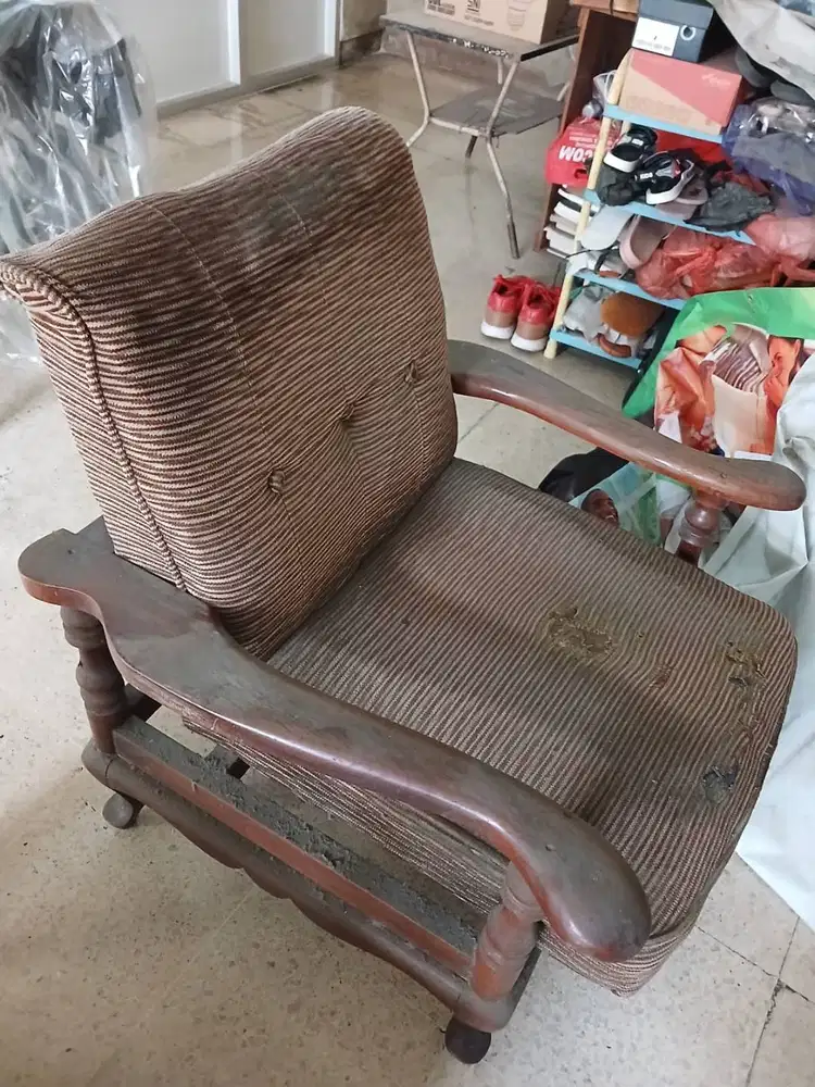 KURSI SOFA JATI, KURSI JATI, KUAT, KONDISI SESUAI FOTO