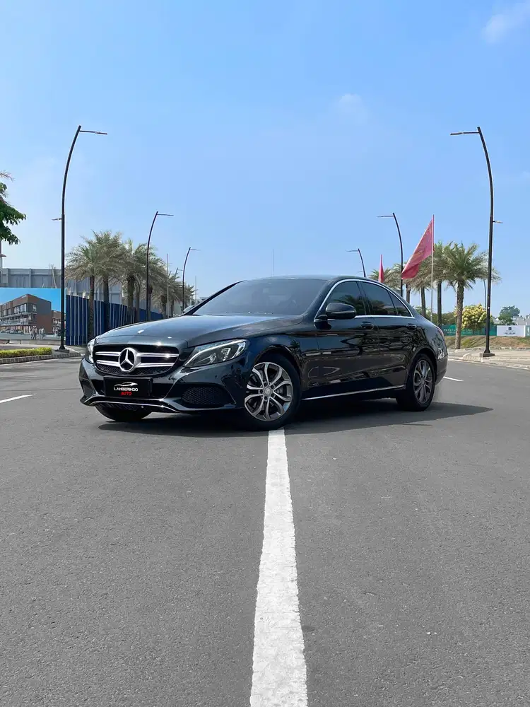 MERCEDES BENZ C200 AVG 2.0 TURBO 2015 W205 LOW ODO HITAM