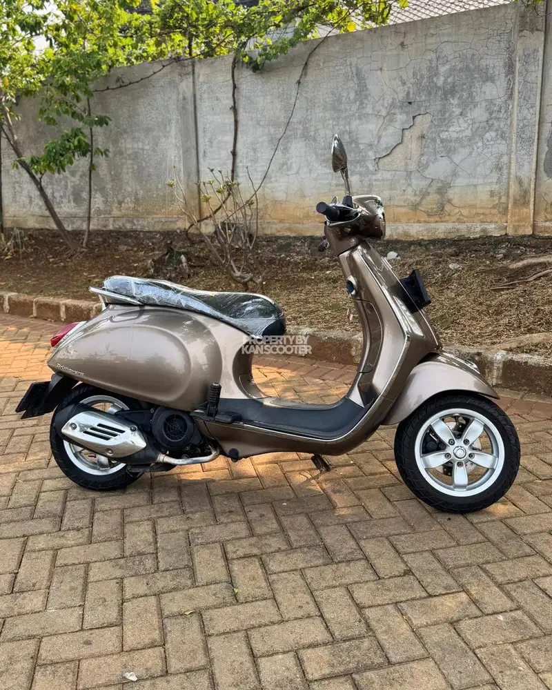 VESPA PRIMAVERA 150 3V 2015 TERMURAH