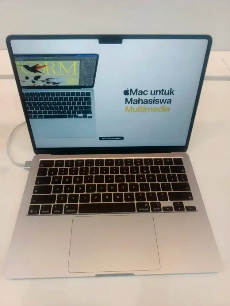 MacBook Air  M5
