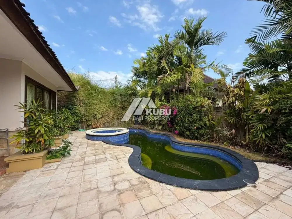 KBP1700 Beautifull and Charming Villa with Minimalist Design in complex Sanur Area.