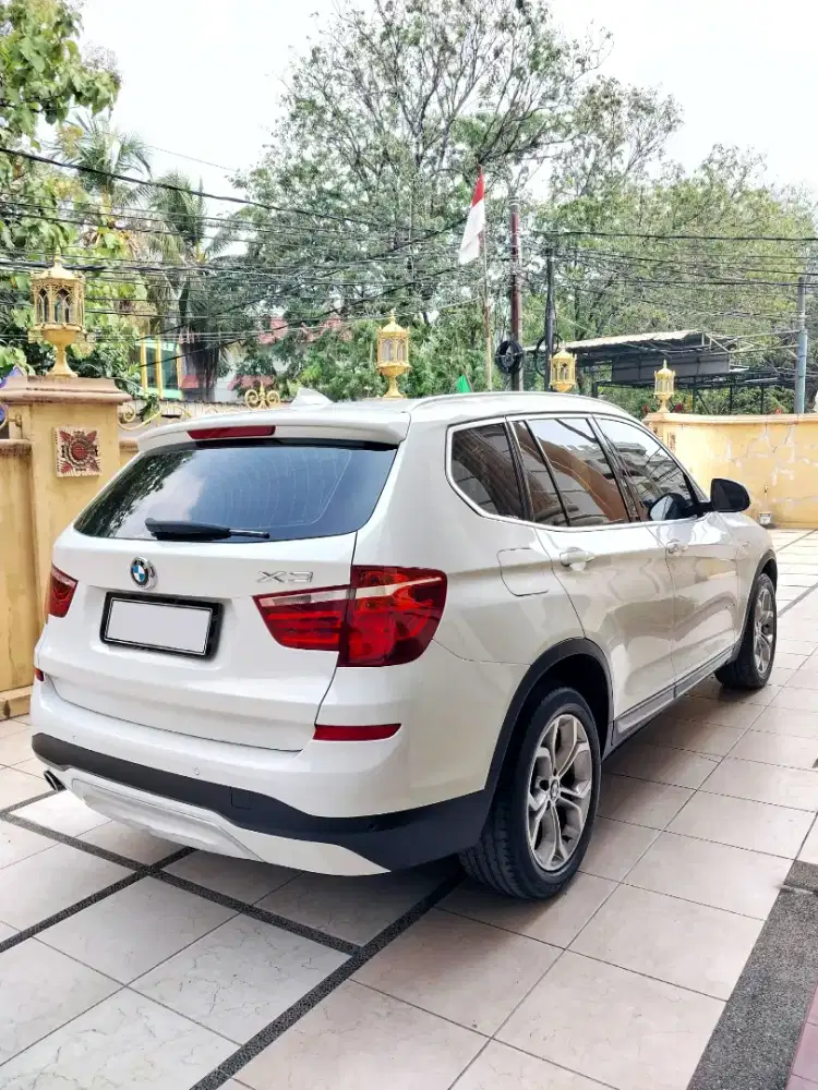 X3 X-Drive bensin 2018 putih