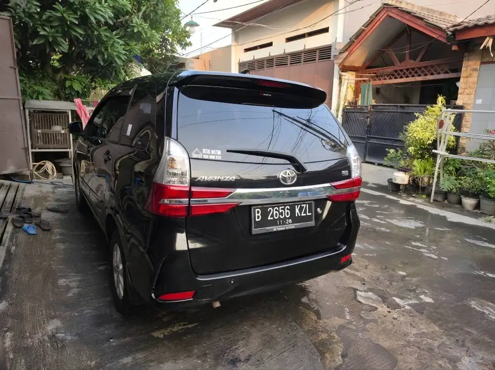 Toyota Avanza Avansa G Manual MT Tahun 2021 Hitam , 2020