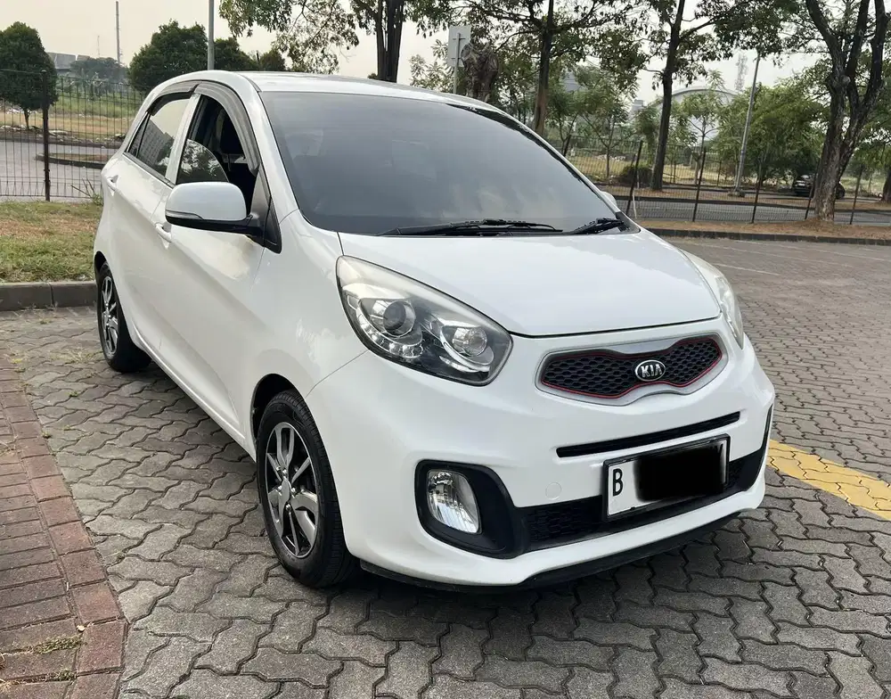 Kia Picanto SE AT 2014 Putih Istimewa