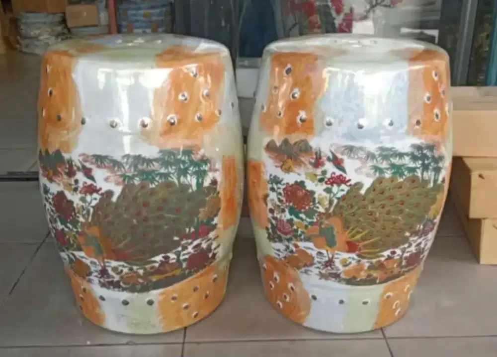 Guci duduk keramik